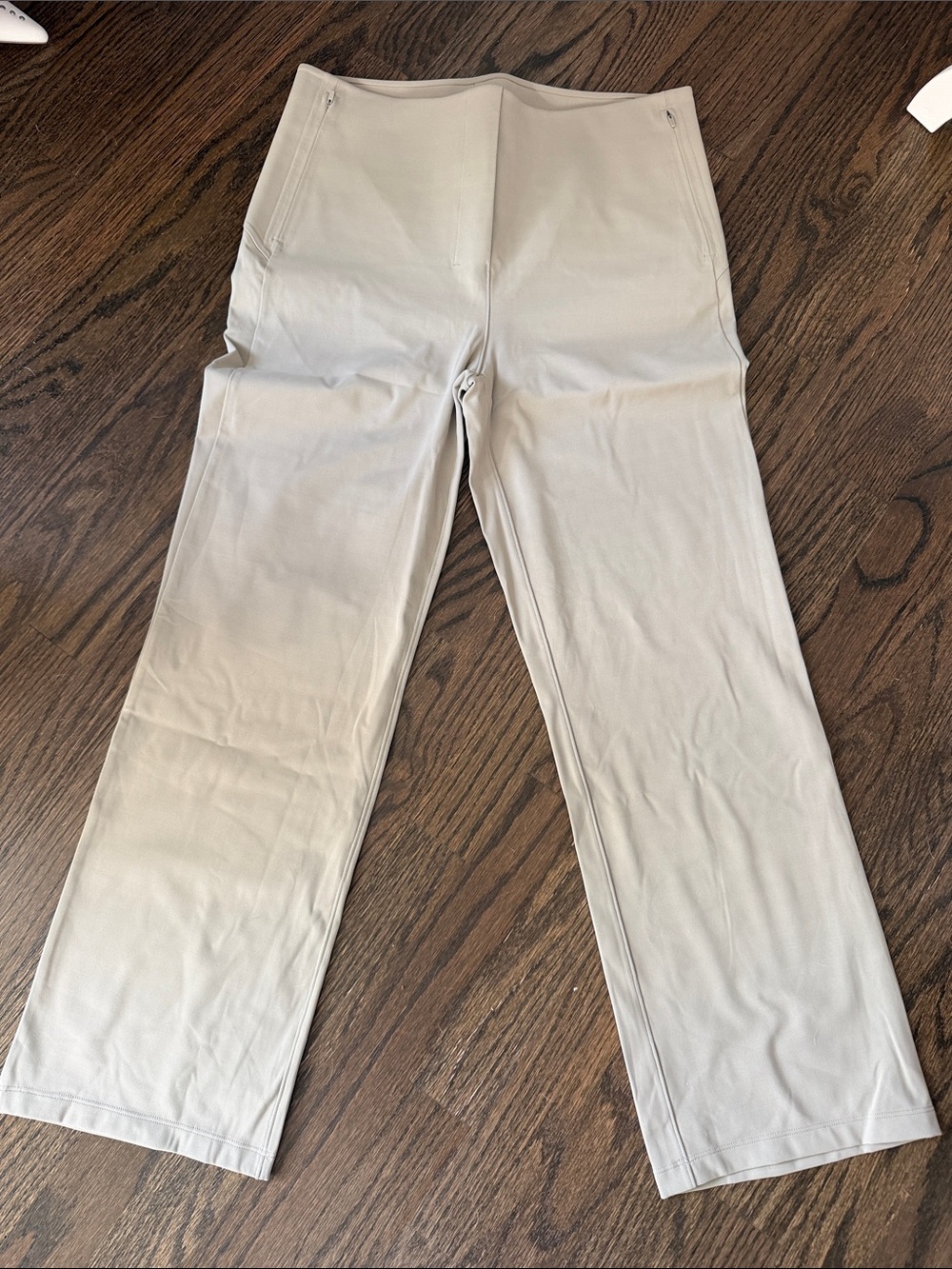 lululemon athletica Cropped Straight-Leg Pants in Light Beige